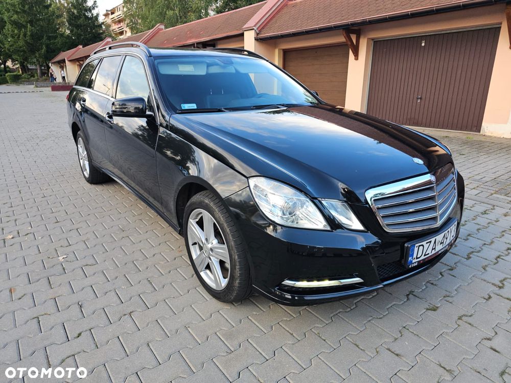 Mercedes-Benz Klasa E 250 CDI 4-Matic BlueEff Avantgarde - 1