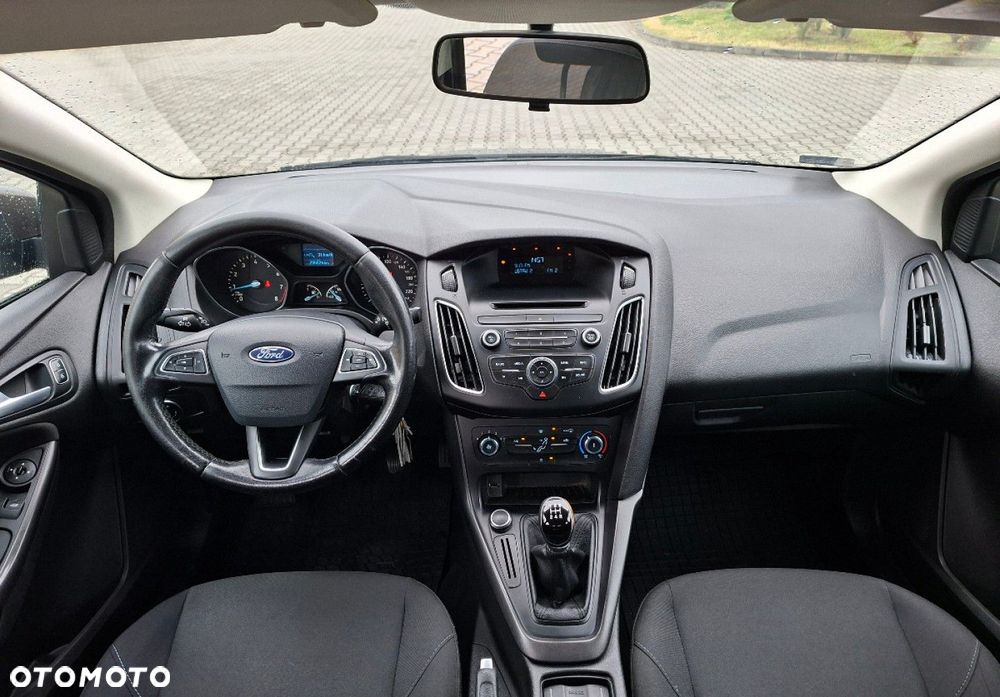 Ford Focus - 22