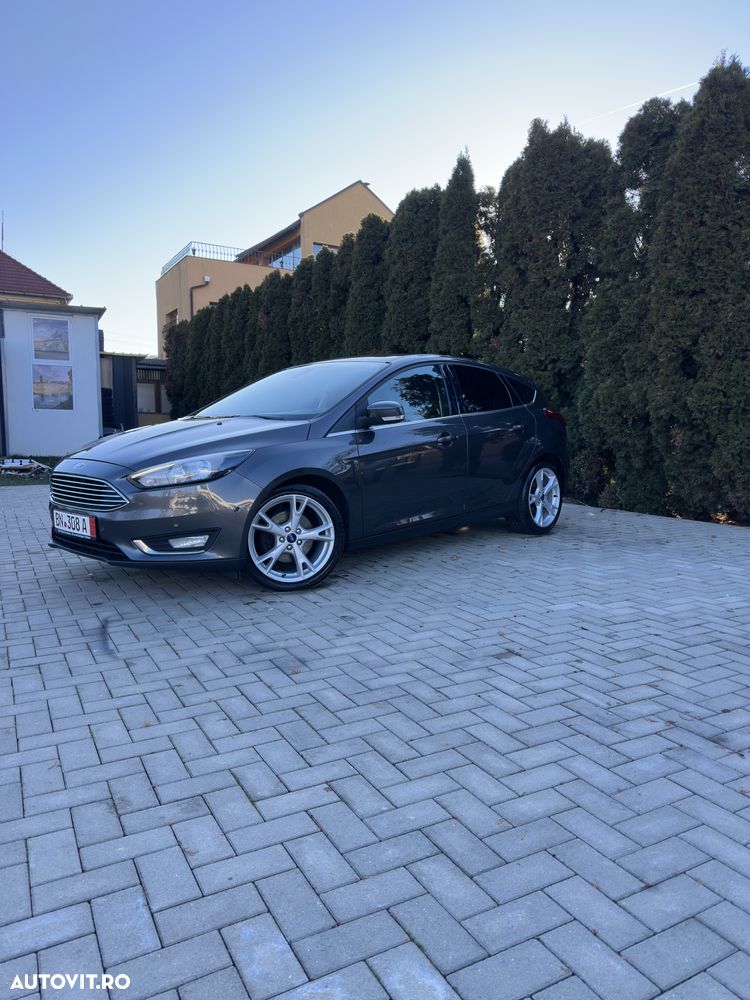 Ford Focus 2.0 TDCi DPF Start-Stopp-System Titanium - 9