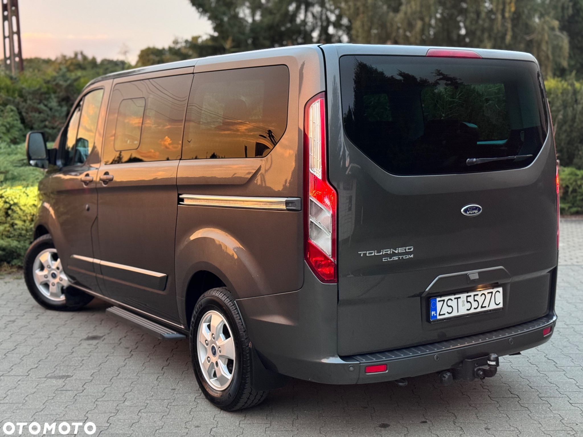 Ford Tourneo Custom 2.0 TDCi L1 Titanium - 24