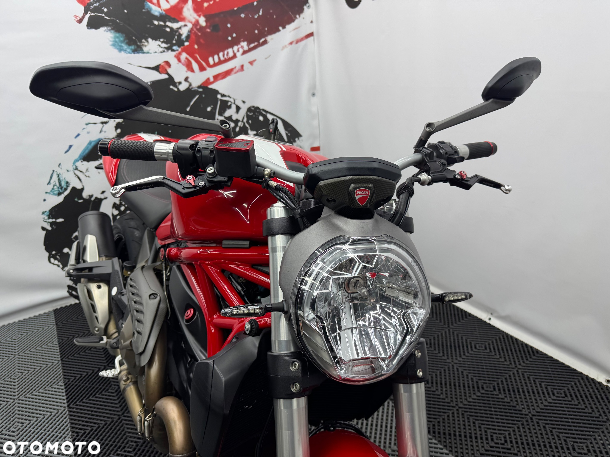 Ducati Monster - 37