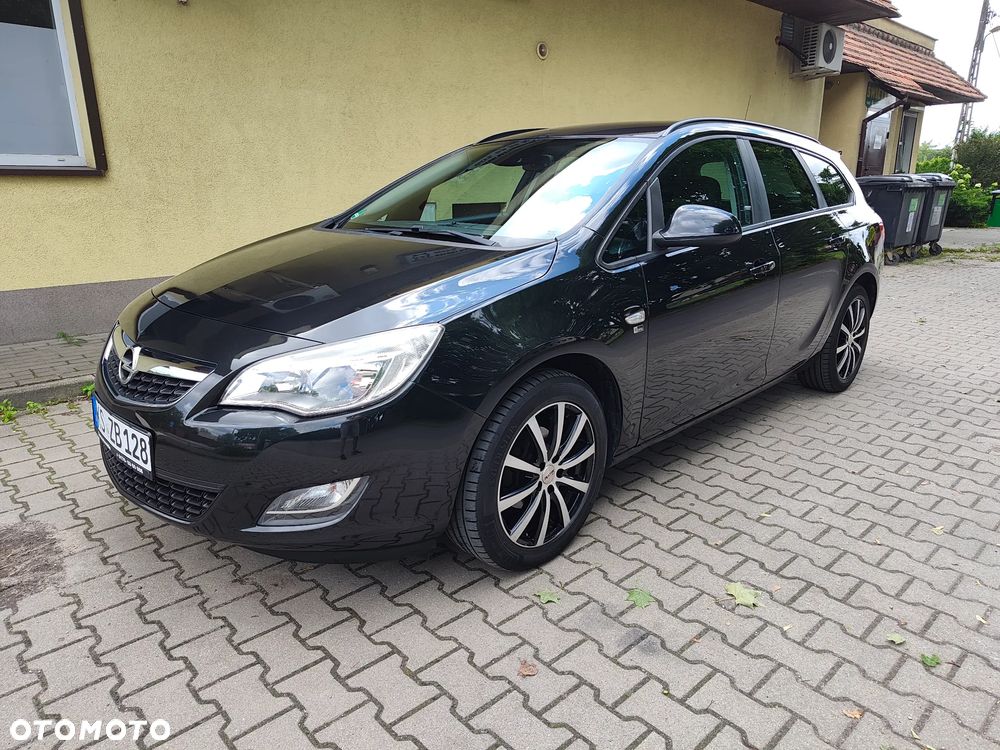 Opel Astra 1.4 Turbo 150 Jahre - 1