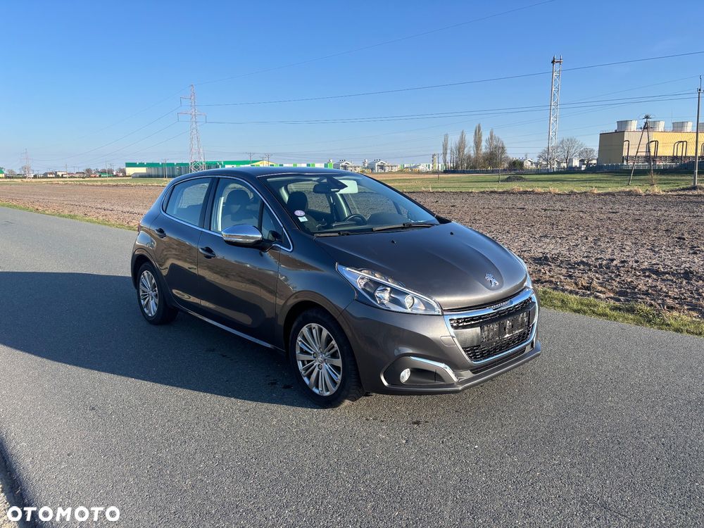 Peugeot 208 1.2 PureTech GPF Allure S&S - 4