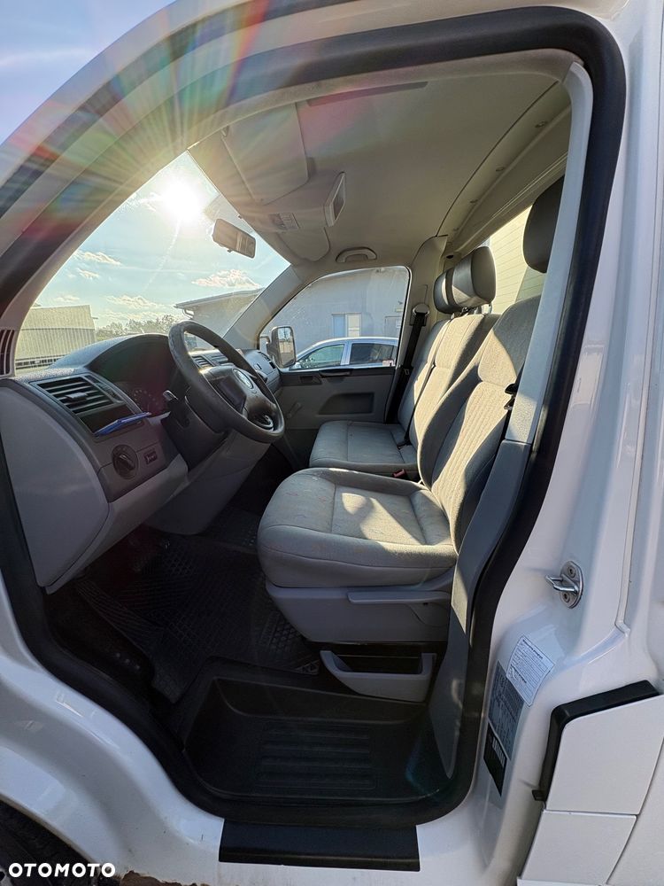 Volkswagen Transporter - 11