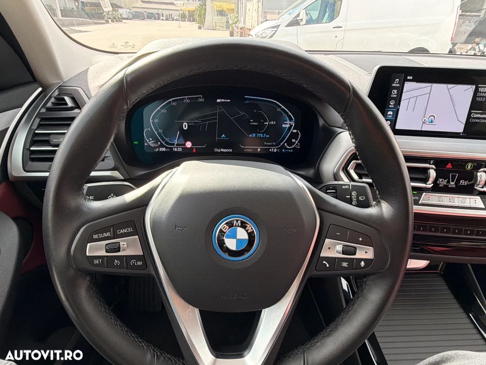BMW X3 xDrive30e AT PHEV - 32