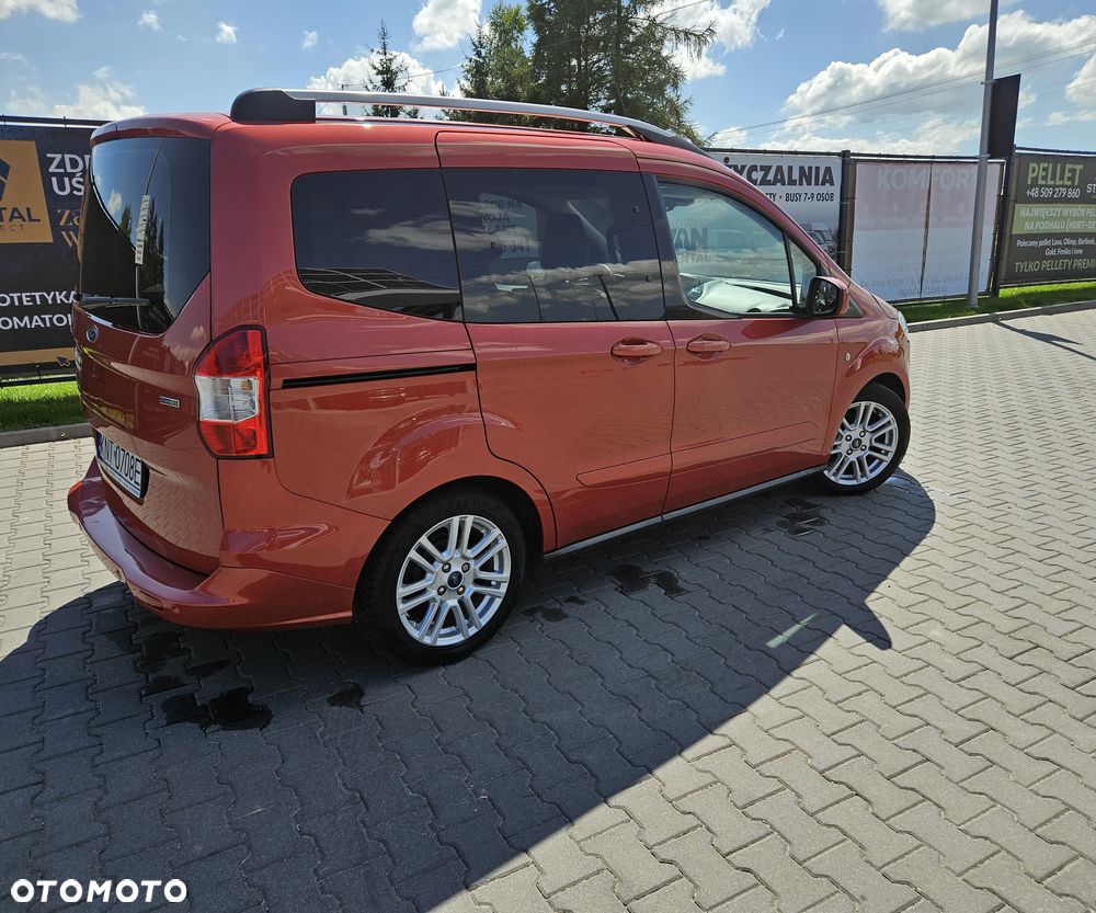 Ford Tourneo Courier 1.0 EcoBoost S&S Titanium - 10