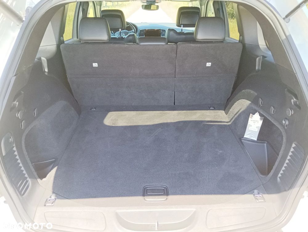 Jeep Grand Cherokee - 17