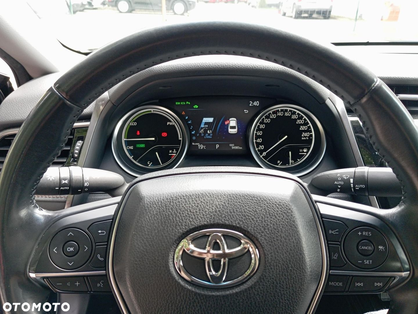 Toyota Camry - 14