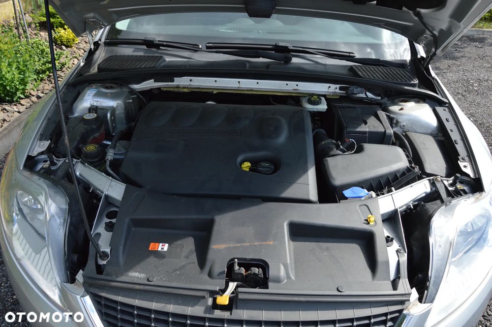 Ford Mondeo - 33