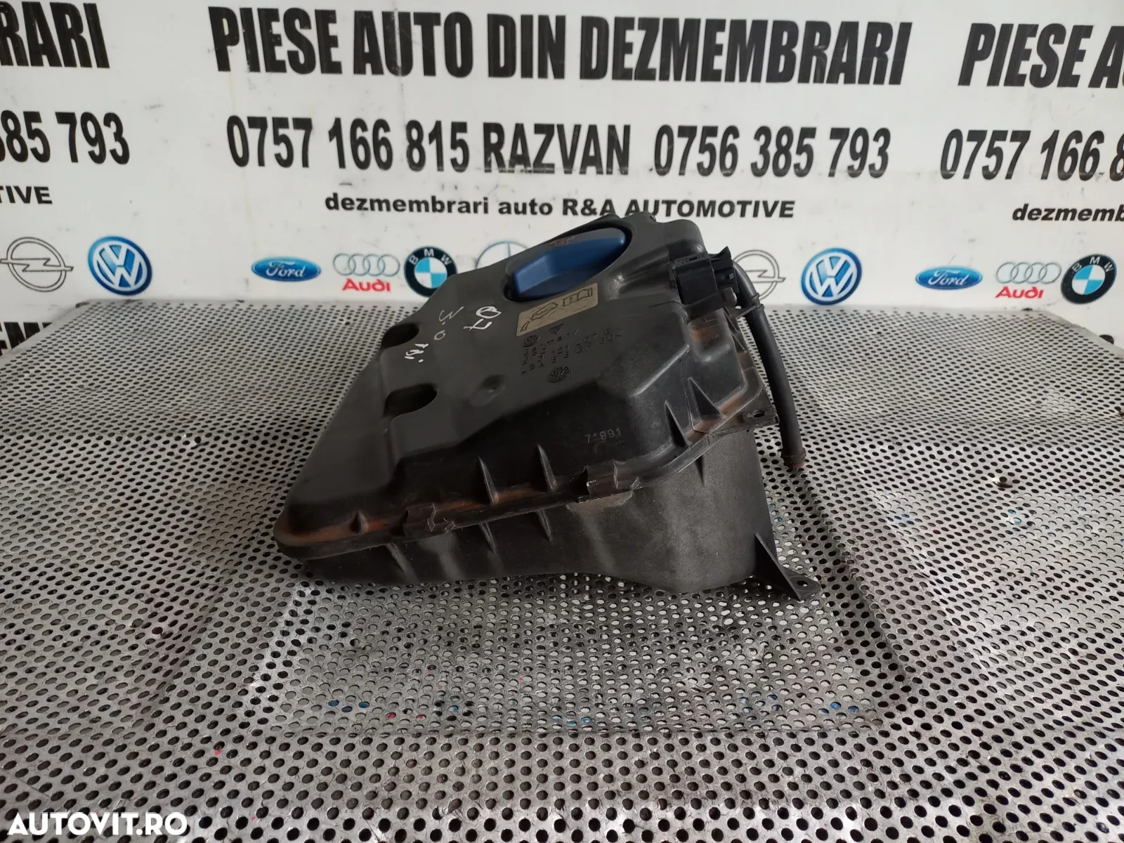 Bidonas Vas Expansiune Apa Antigel Audi Q7 Vw Touareg 3.0 Tdi Cod 7LE - Dezmembrari Arad - 4