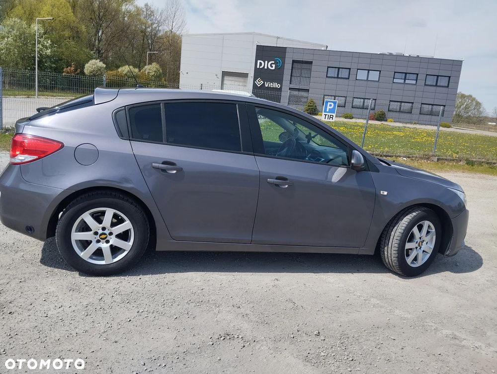 Chevrolet Cruze 1.8 LS (klm) - 3