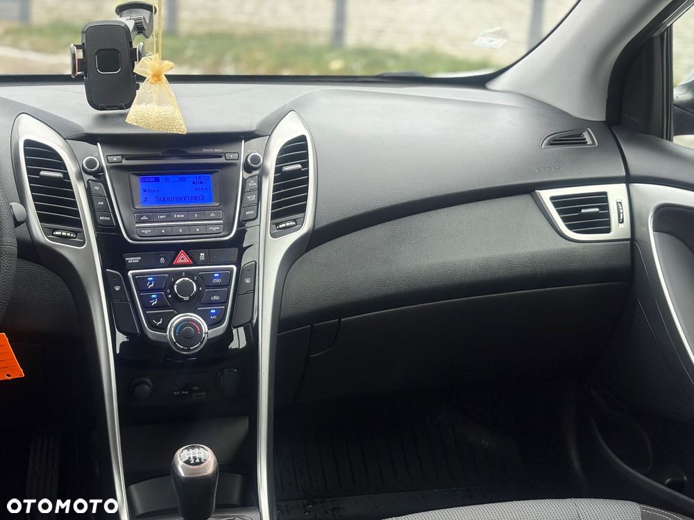 Hyundai i30 i30cw 1.6 CRDi Intro Edition - 10