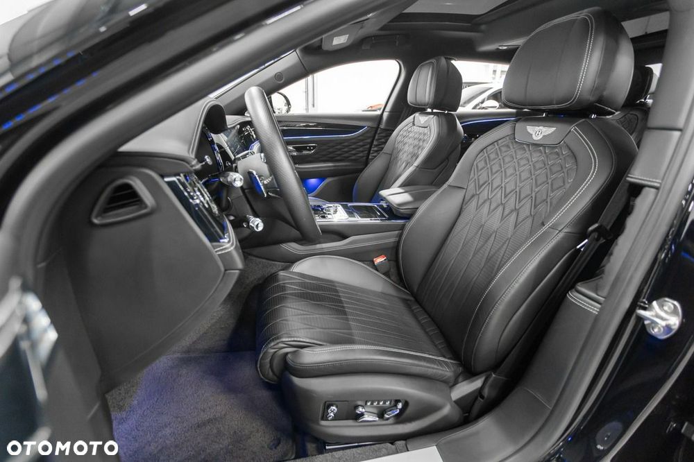Bentley Flying Spur W12 - 24