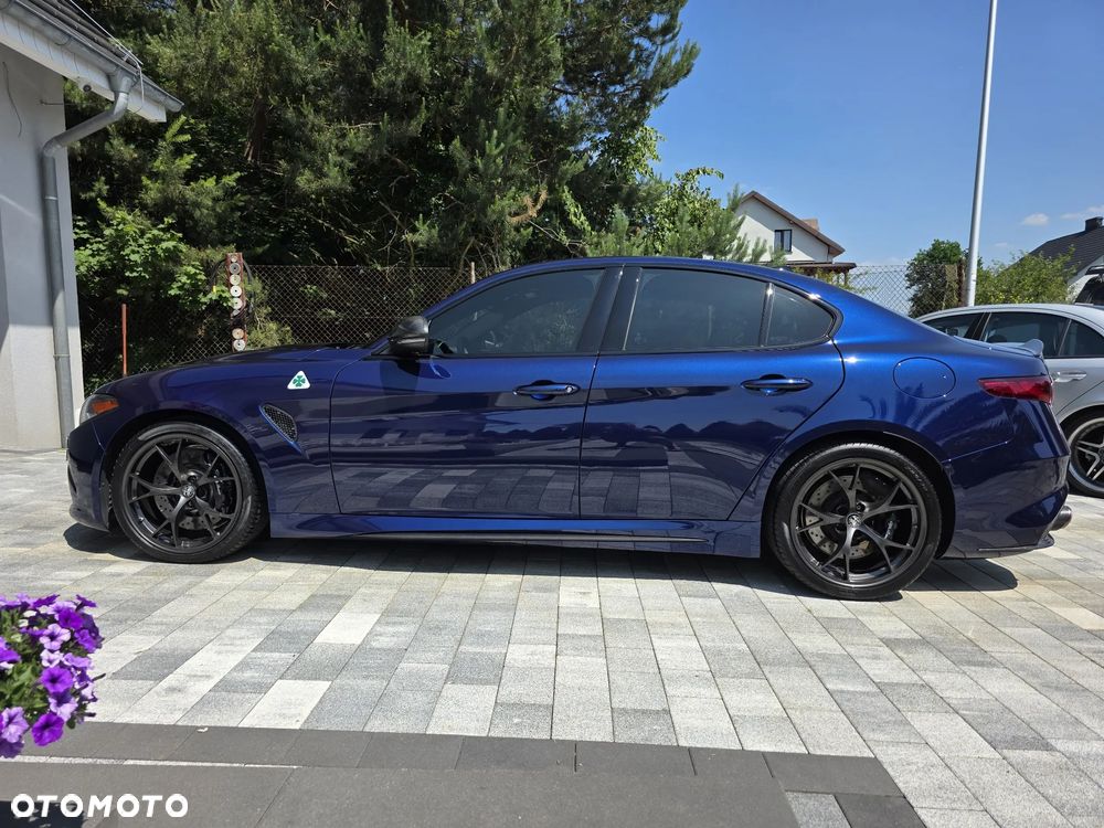 Alfa Romeo Giulia 2.9 V6 Bi-Turbo AT8 Quadrifoglio - 8