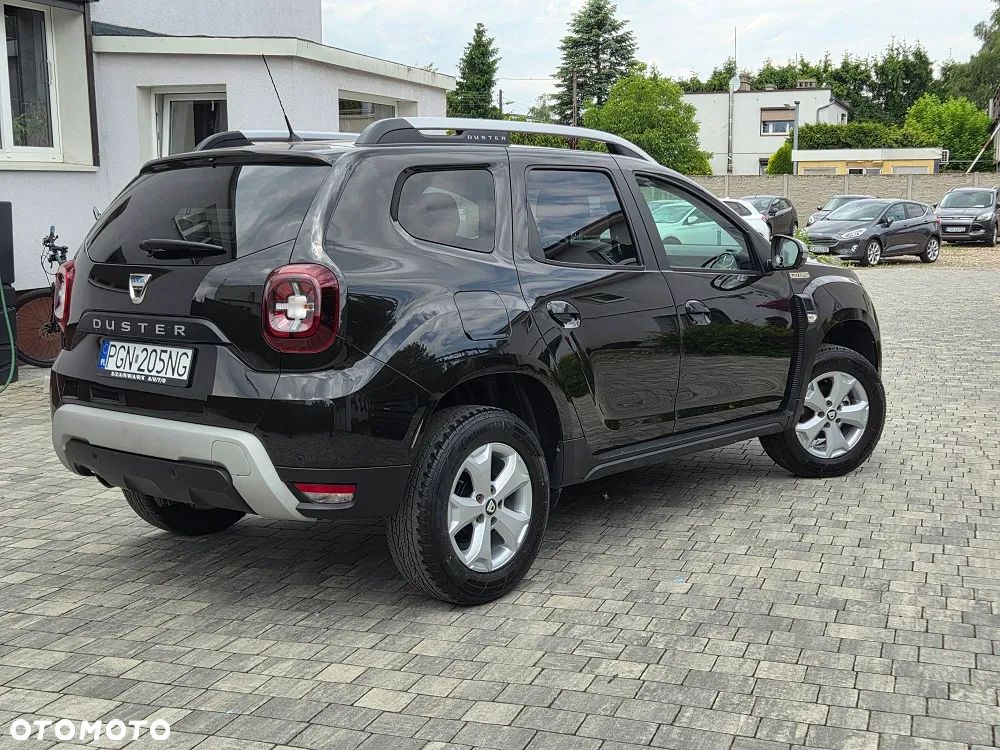 Dacia Duster 1.6 SCe Blackshadow S&S - 3
