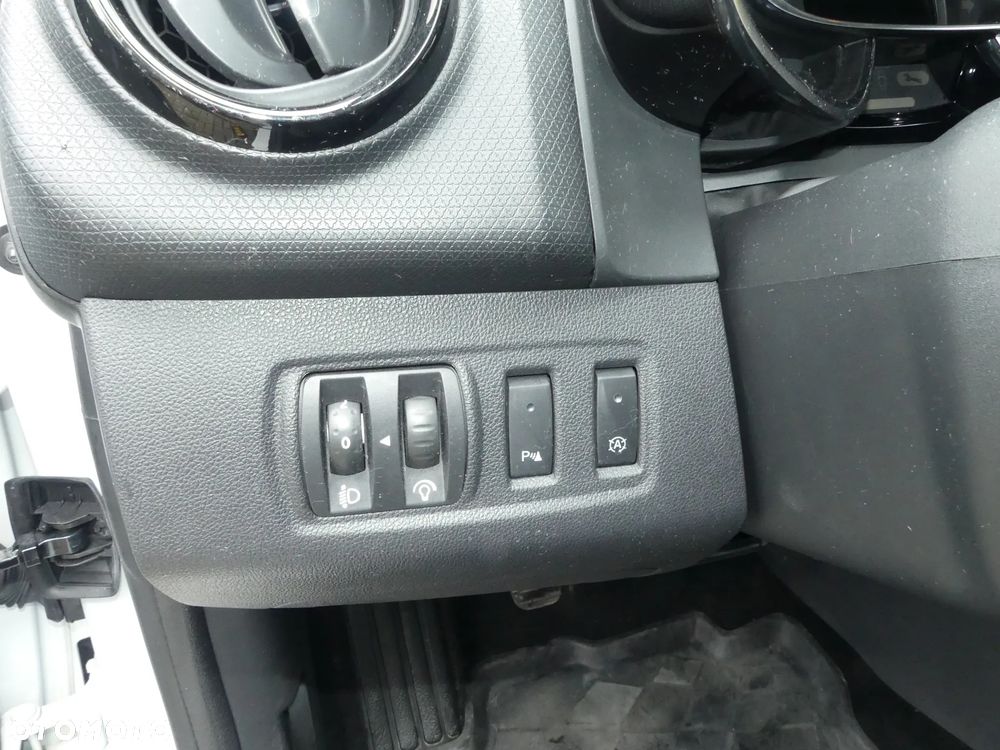 Renault Clio 0.9 Energy TCe Limited - 23