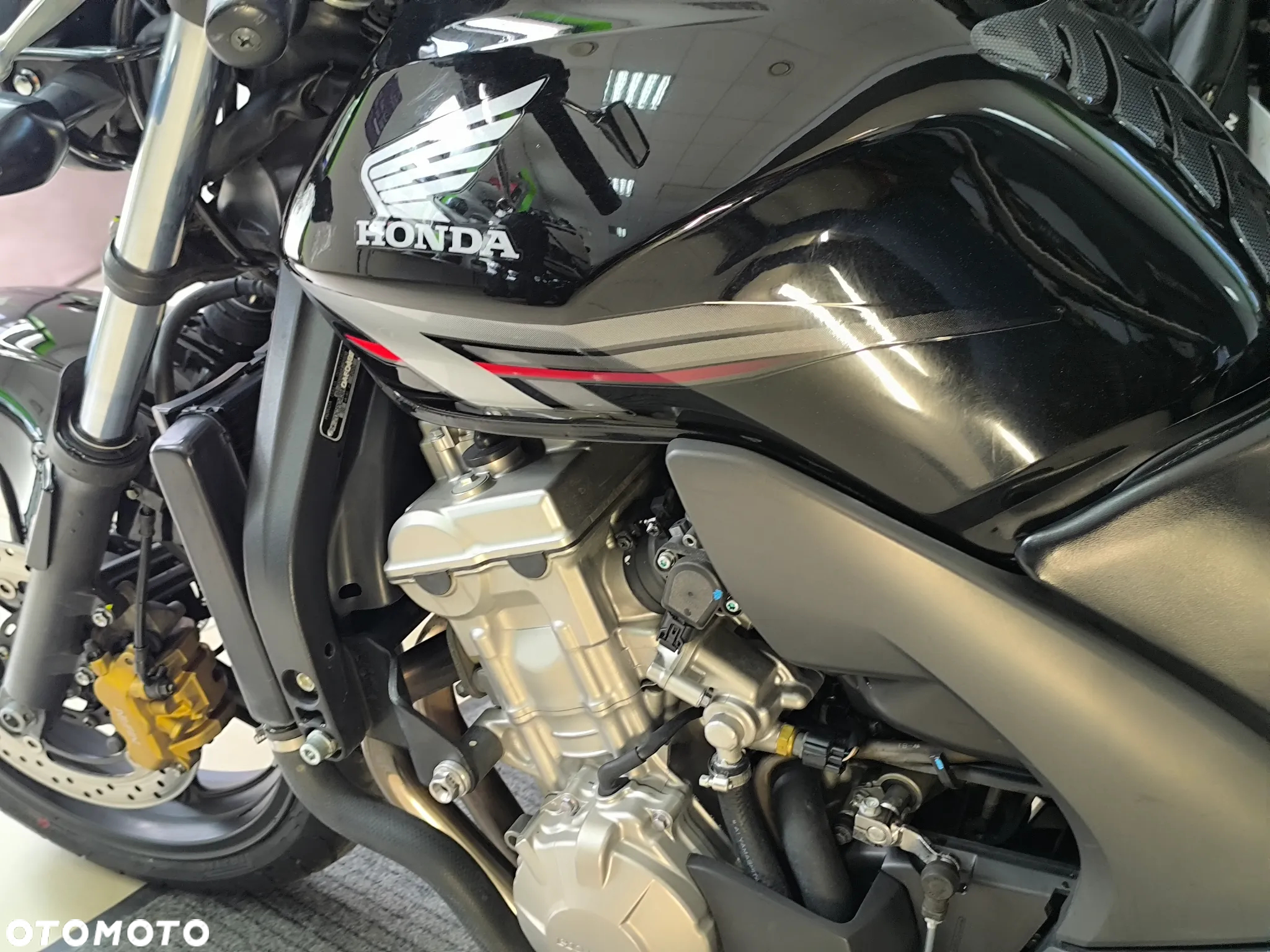 Honda CBF - 24
