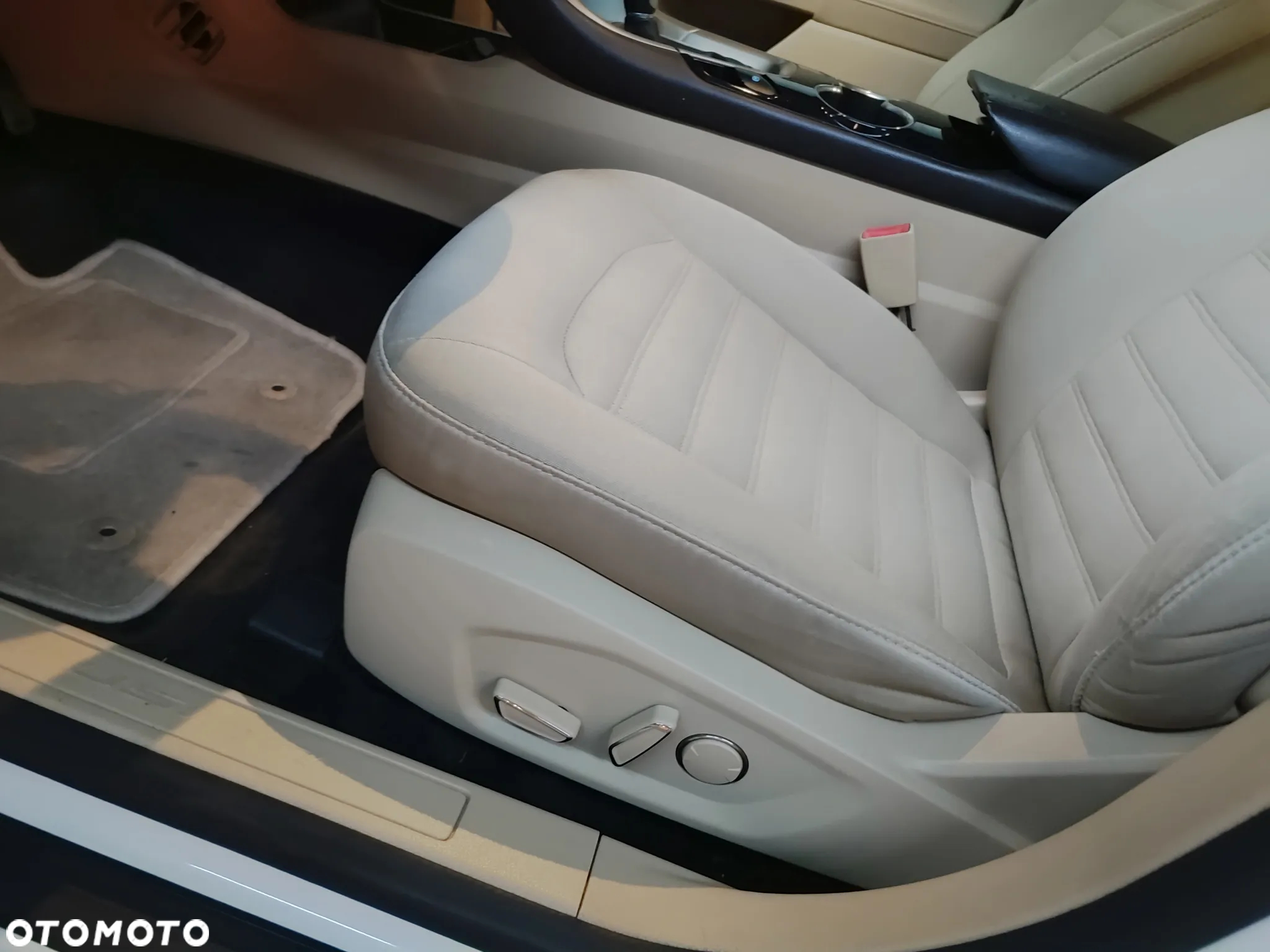 Ford Fusion - 23
