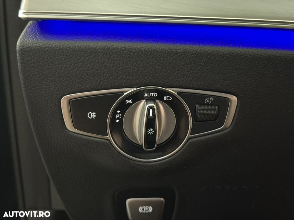 Mercedes-Benz E 220 d 4MATIC Aut. - 16
