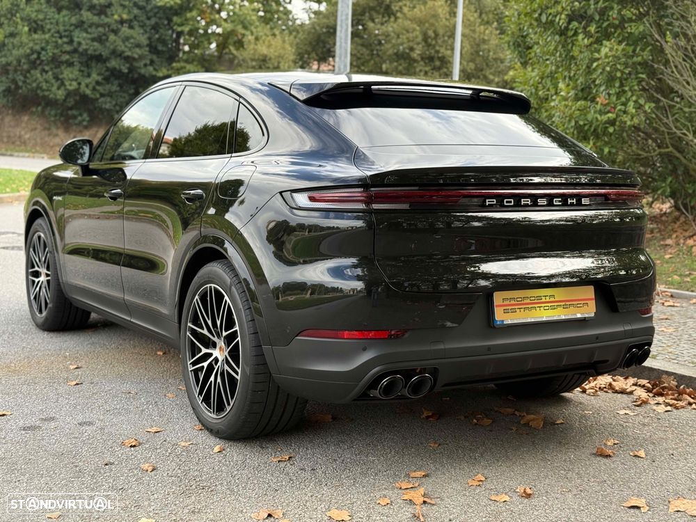Porsche Cayenne Coupé E-Hybrid - 2