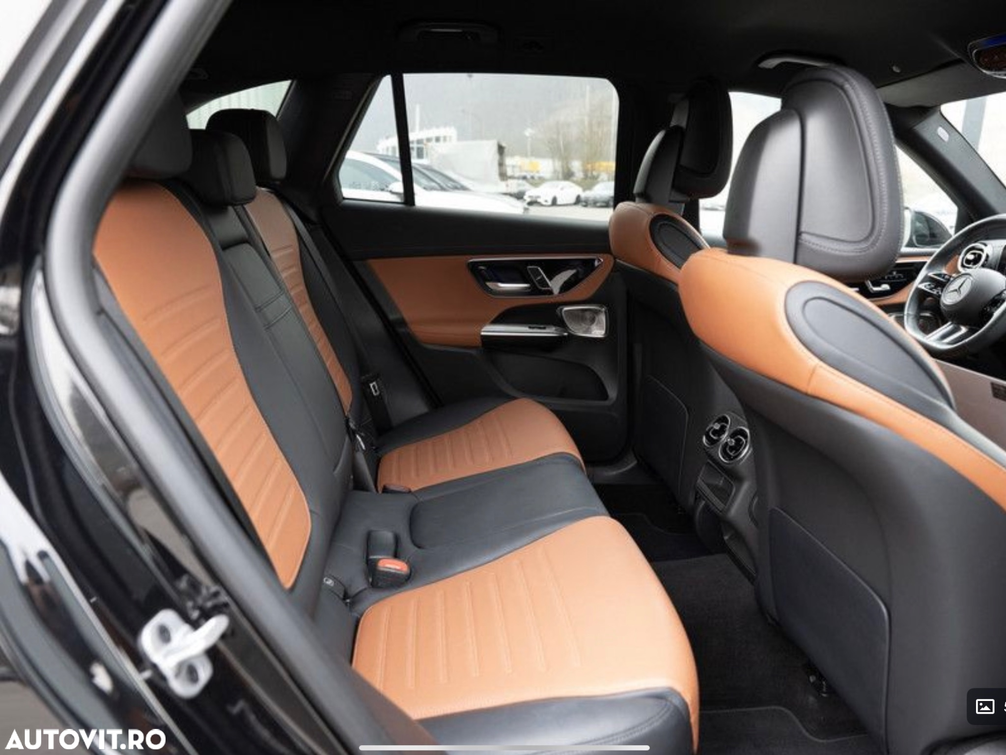 Mercedes-Benz GLC 200 4Matic 9G-TRONIC AMG Line Advanced - 8
