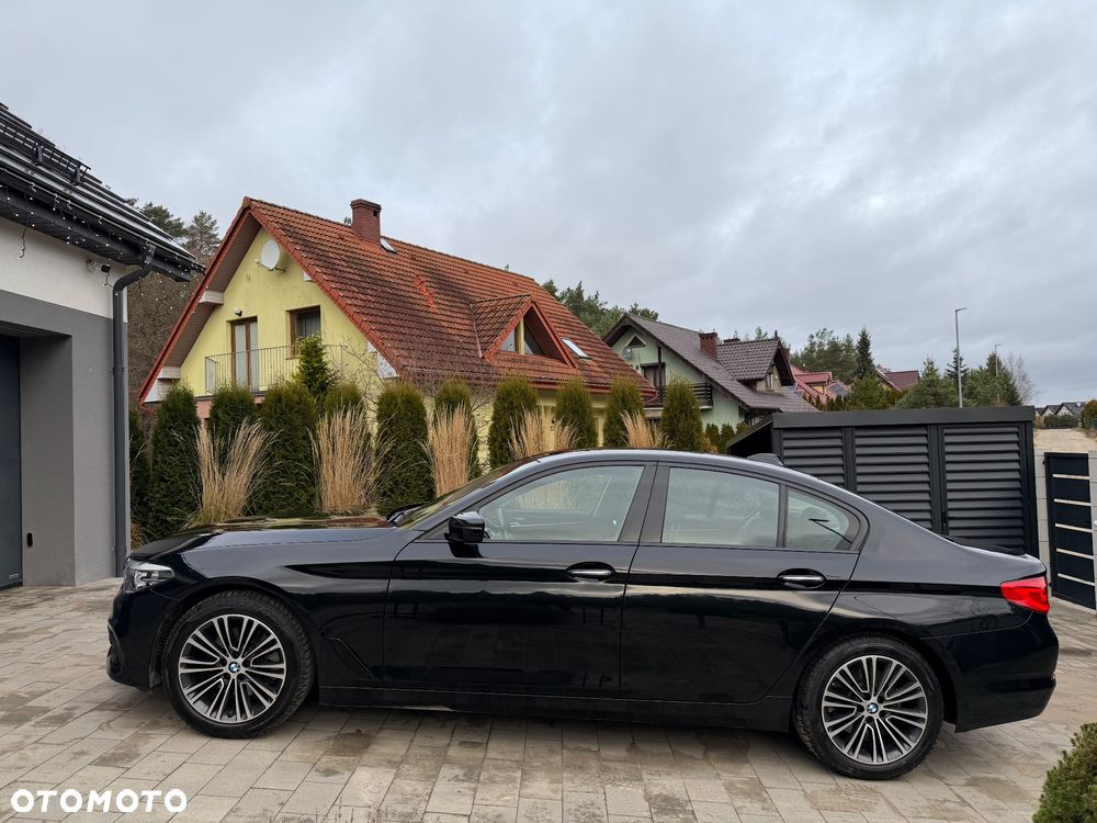 BMW Seria 5 520d xDrive Sport Line - 5