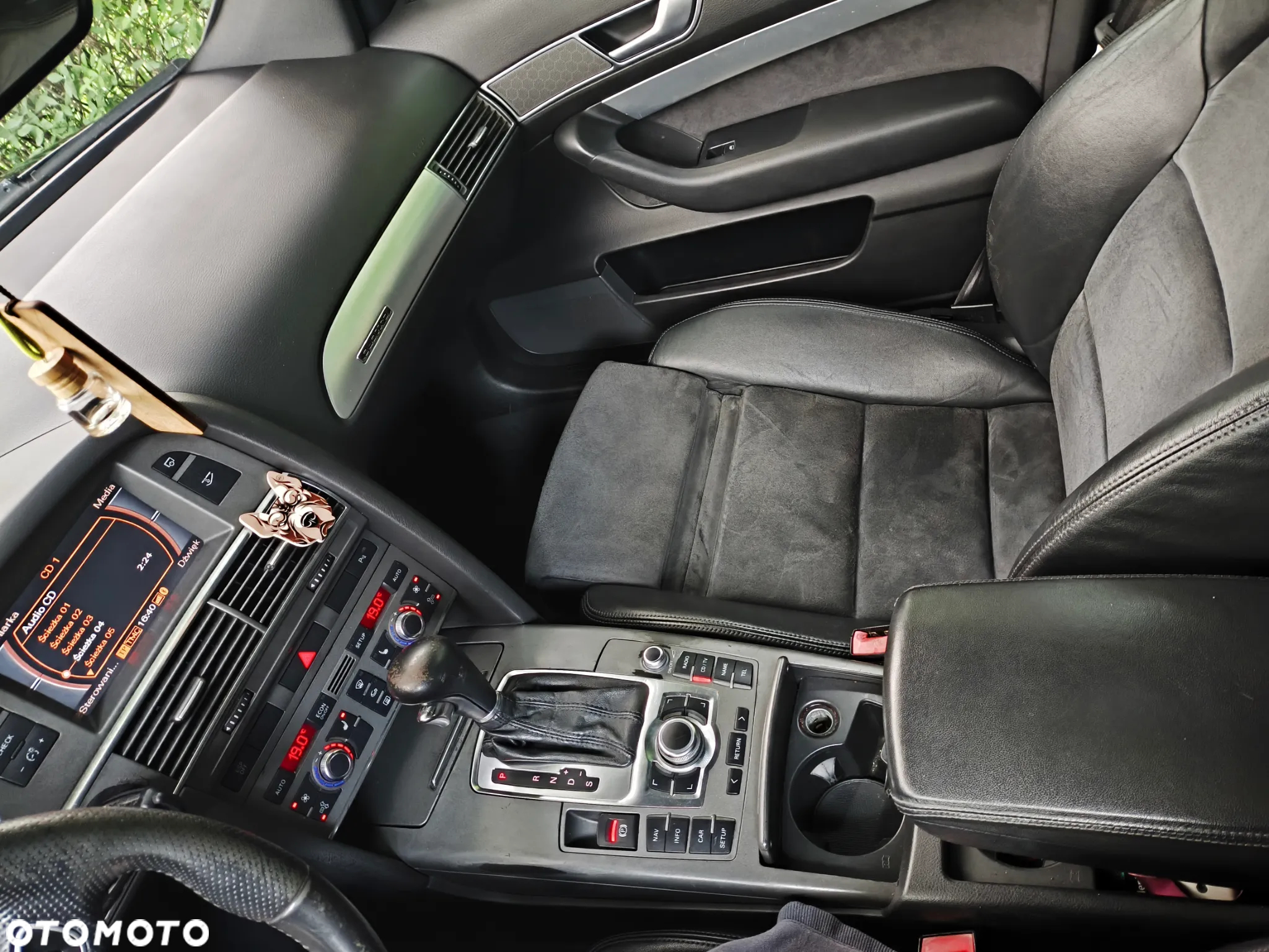 Audi A6 4.2 Quattro Tiptronic - 6