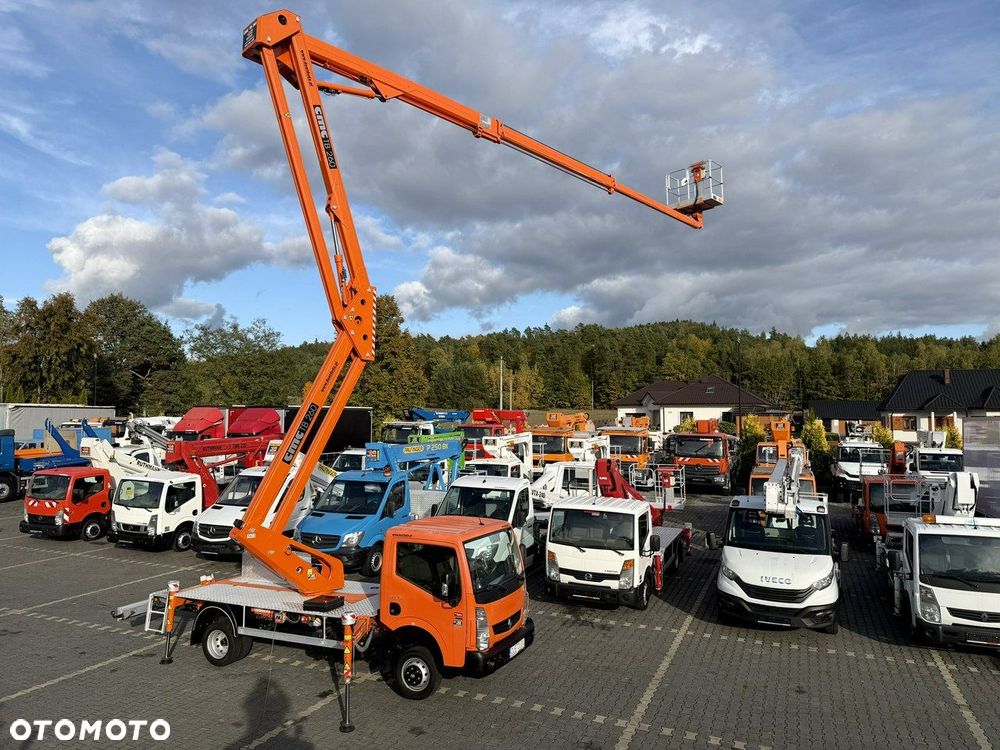 Renault Maxity - 2
