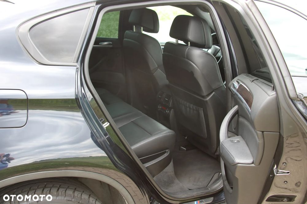 BMW X6 - 15