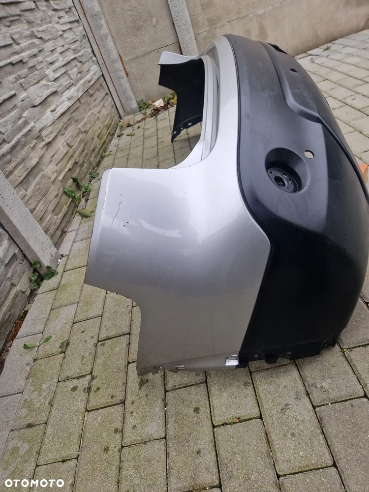 Zderzak Nissan Qashqai I tyl 2007 - - 8