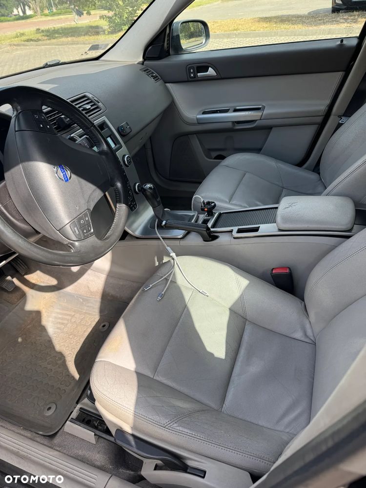 Volvo S40 2.0D - 8