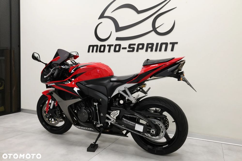 Honda CBR - 9