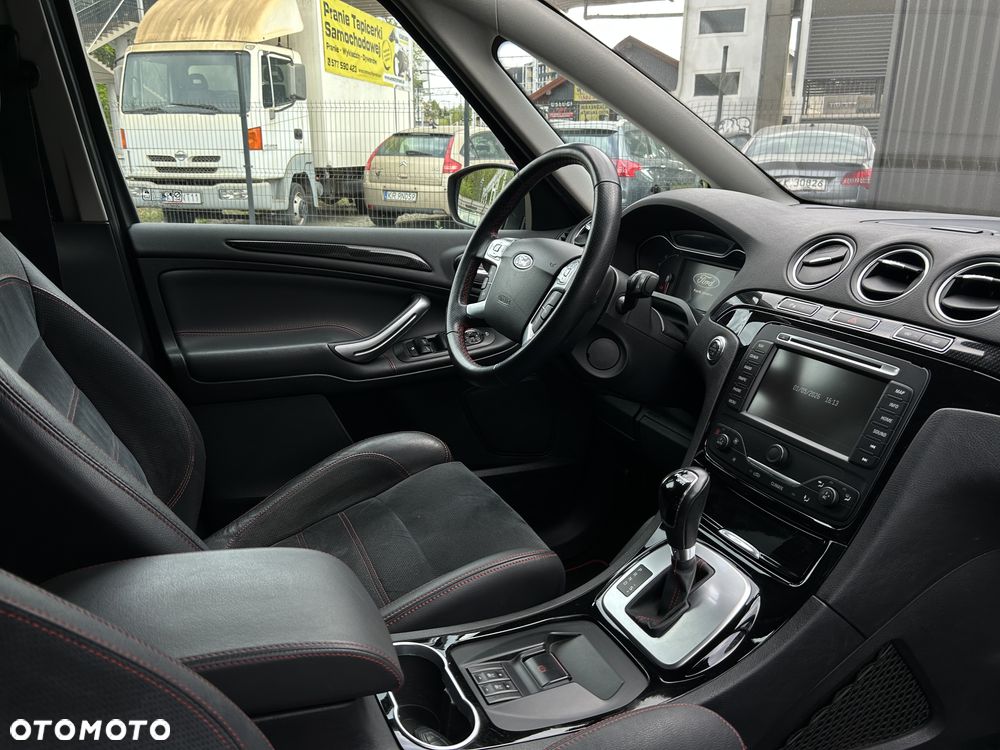 Ford S-Max 2.0 EcoBoost ST-Line - 31