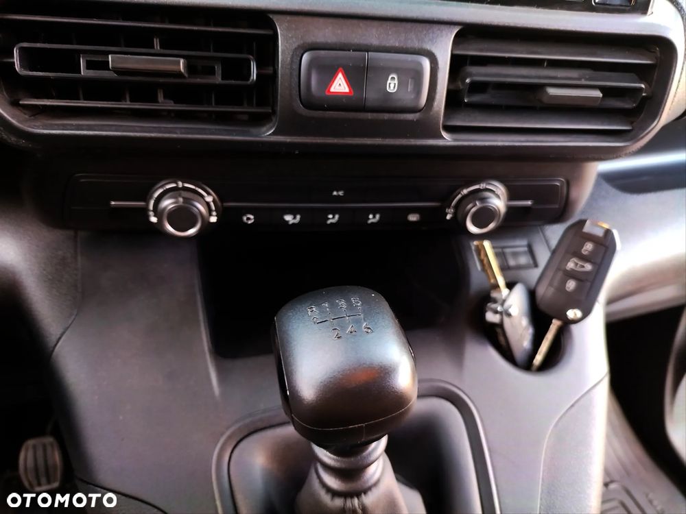 Toyota Proace City - 17
