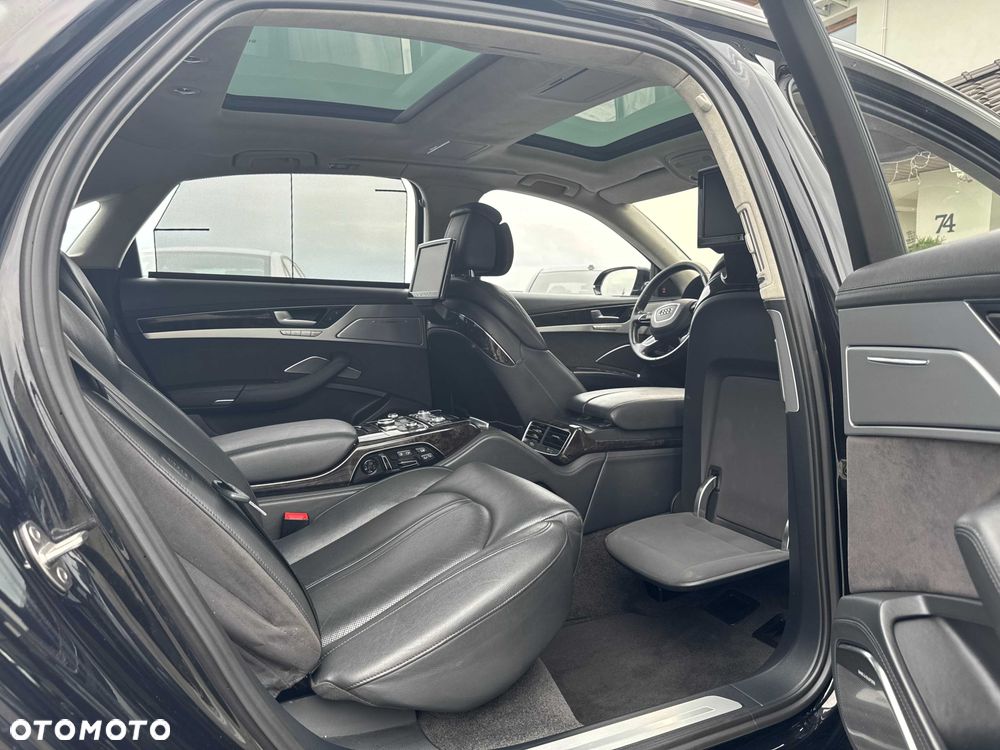 Audi A8 - 7