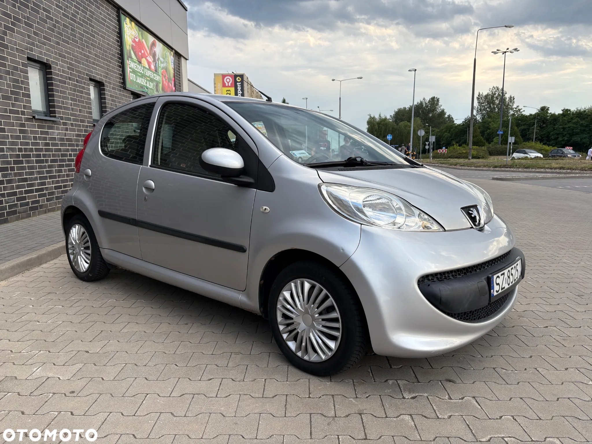Peugeot 107 1.0 Trendy - 4