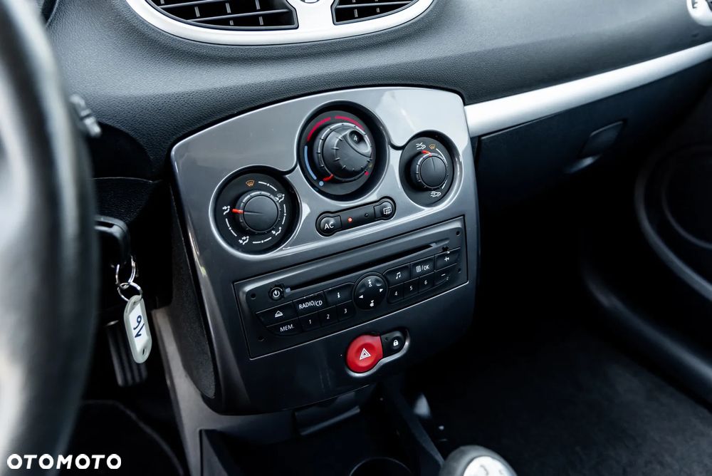 Renault Clio 1.5 dCi Luxe Dynamique - 21