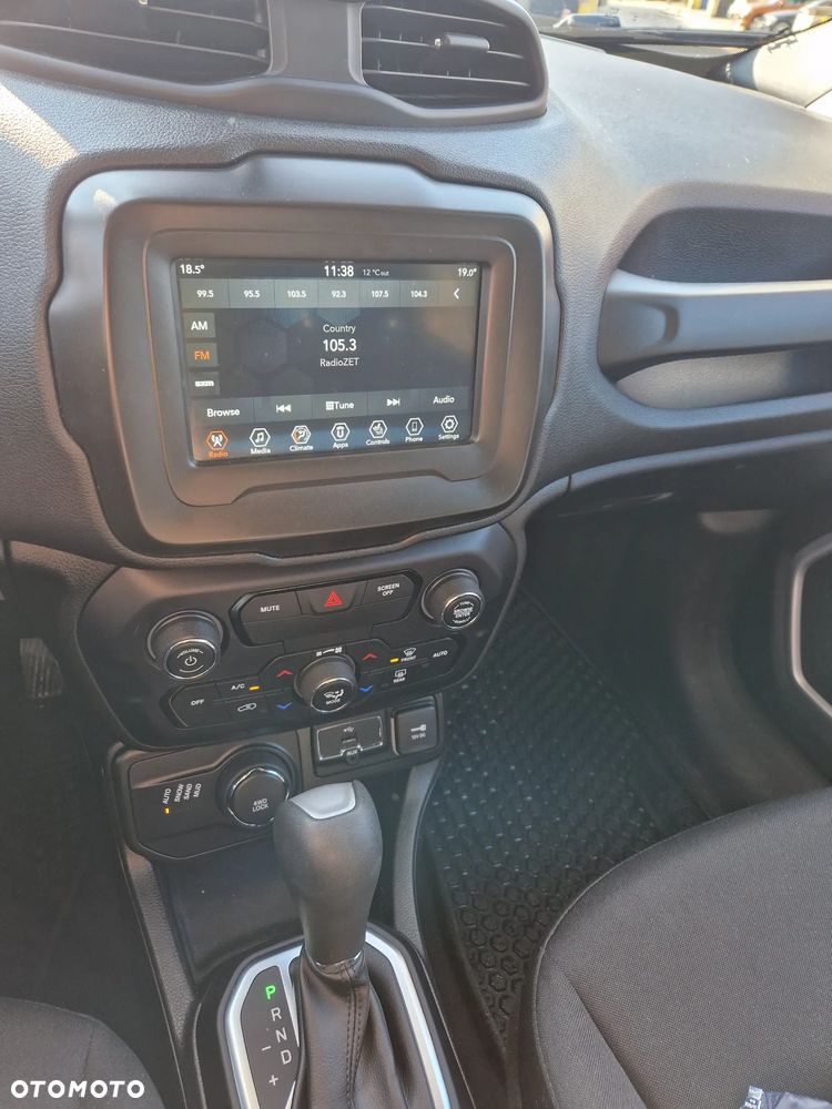 Jeep Renegade - 11