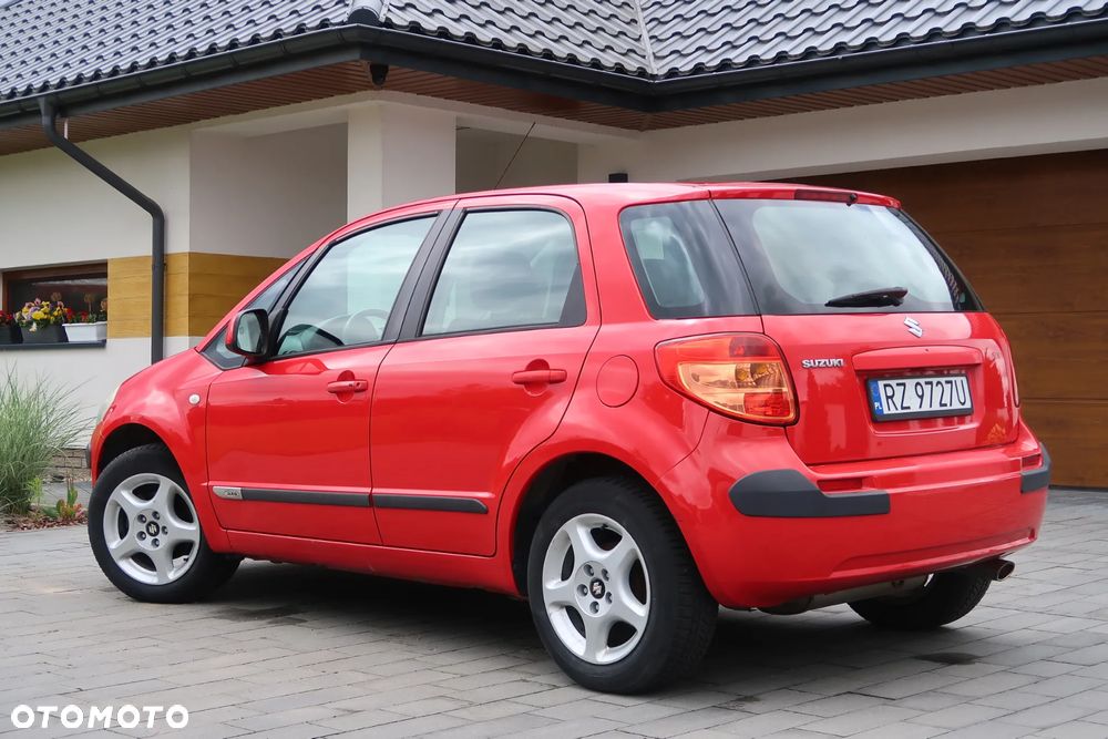 Suzuki SX4 - 3