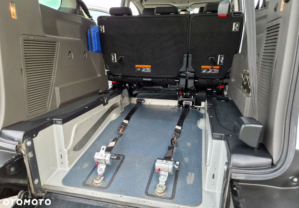 Ford Transit Connect - 31
