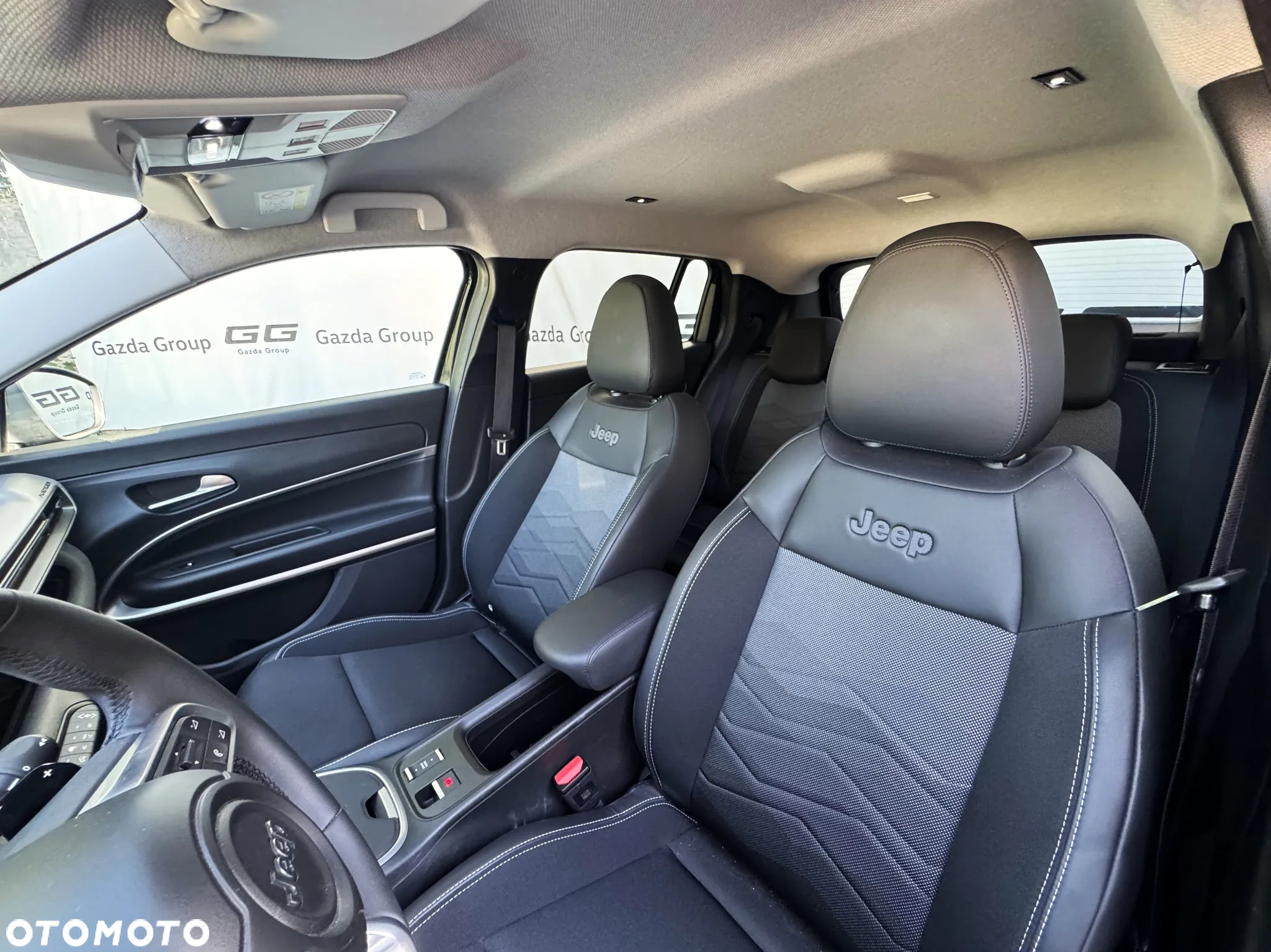 Jeep Avenger 1.2 T3 mHEV Summit FWD eDCT6 - 12