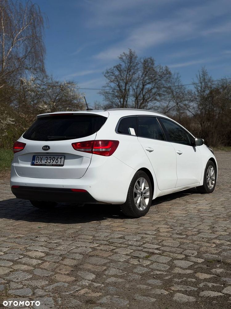 Kia Ceed 1.6 CRDi M DCT - 4