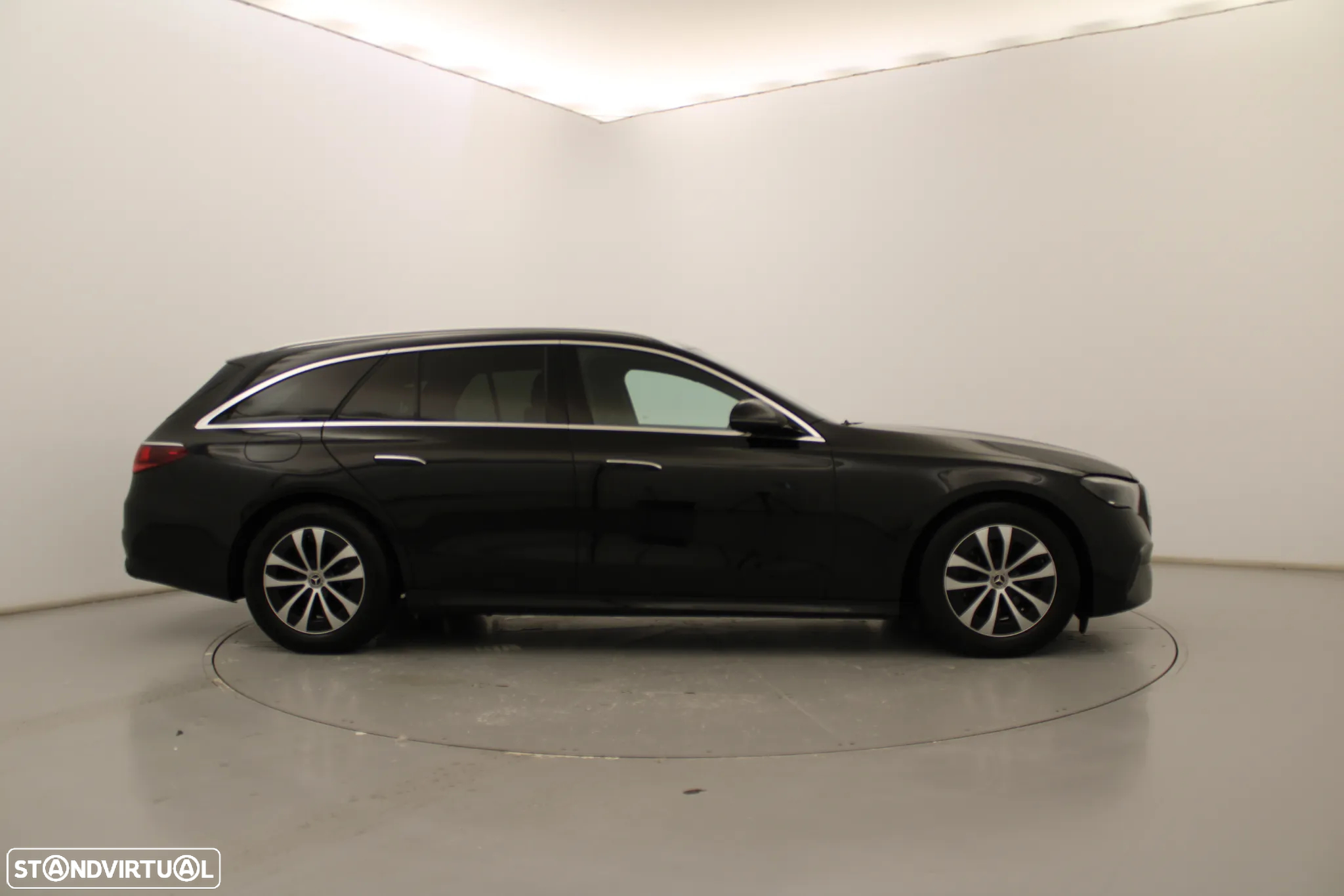 Mercedes-Benz E 220 d - 4