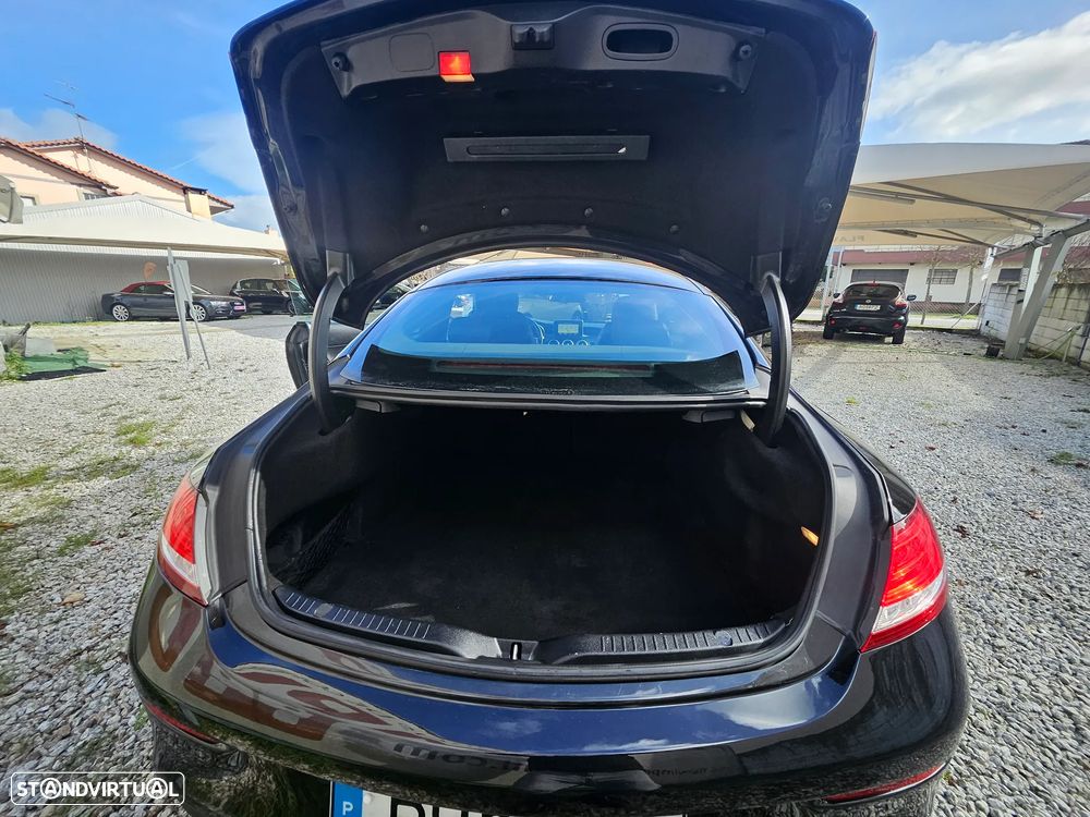 Mercedes-Benz C 220 d Coupe 9G-TRONIC AMG Line - 13