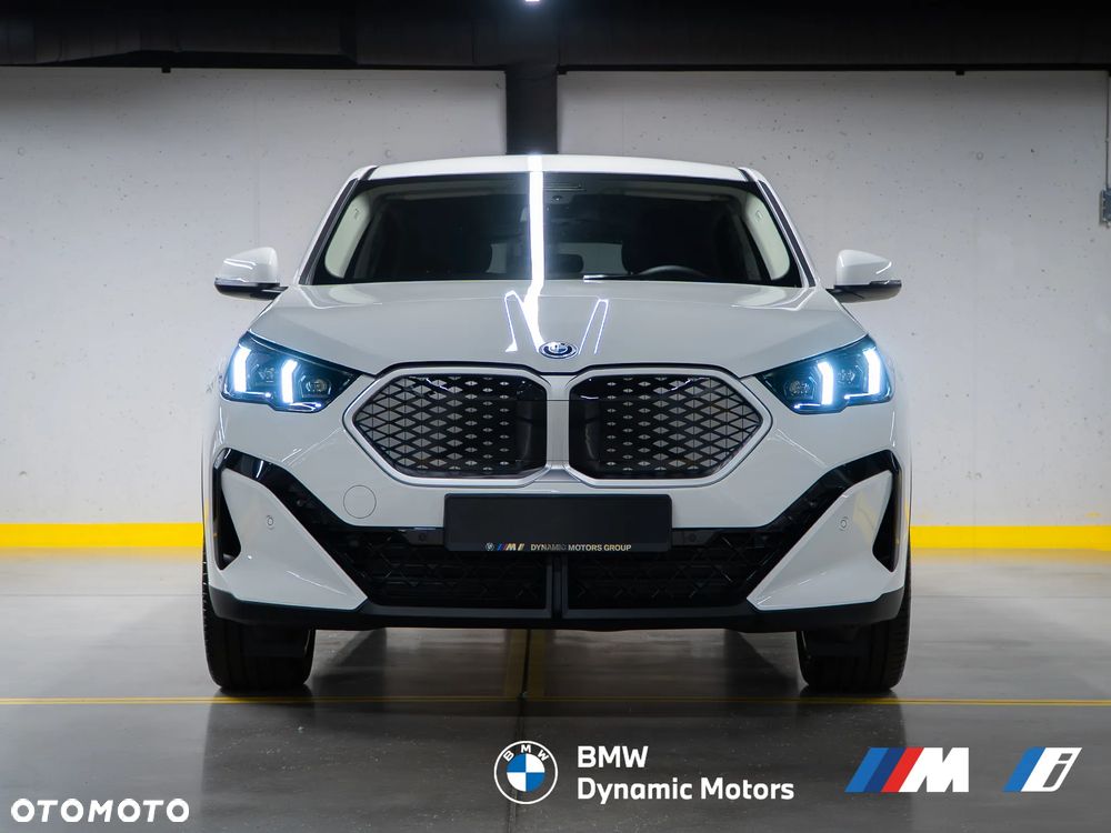 BMW iX2 eDrive20 - 2