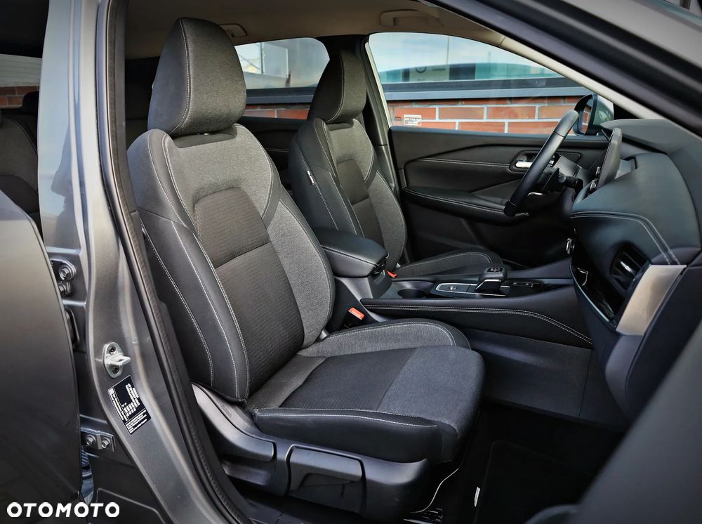 Nissan Qashqai 1.3 DIG-T N-Connecta DCT - 20