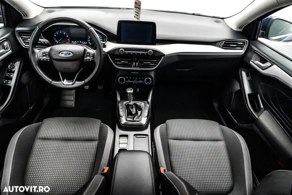 Ford Focus 1.0 EcoBoost Titanium Business - 8