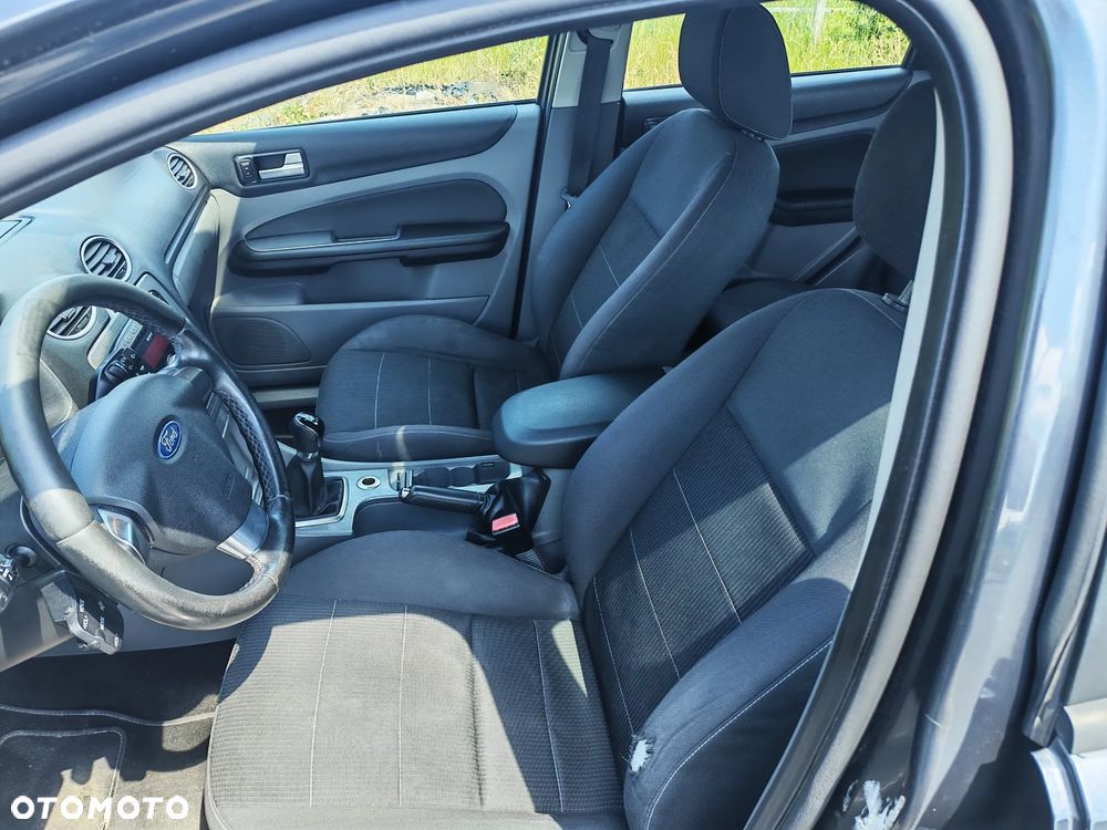 Ford Focus 2.0 Titanium - 2