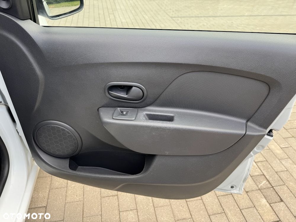 Dacia Logan 1.2 16V Laureate - 25