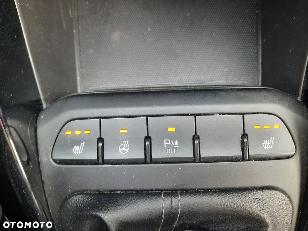 Kia Stonic 1.0 T-GDI L Business Line - 30